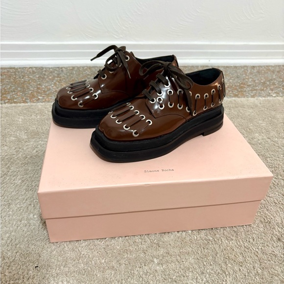 Simone Rocha Shoes - Brown Patent Leather Lace-Up Platforms with Silver Eyelet Detail